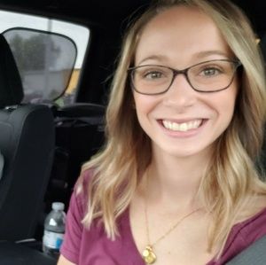 Meet your Posher, Chelsey